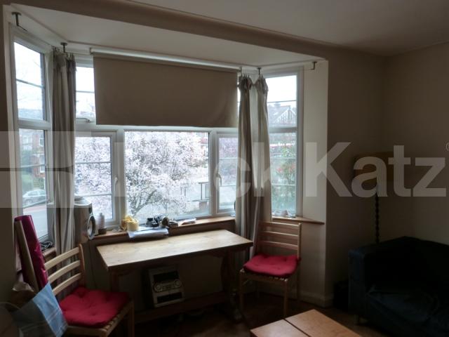 			2 Bedroom, 1 bath, 1 reception Flat			 Colney Hatch Lane, Muswell Hill